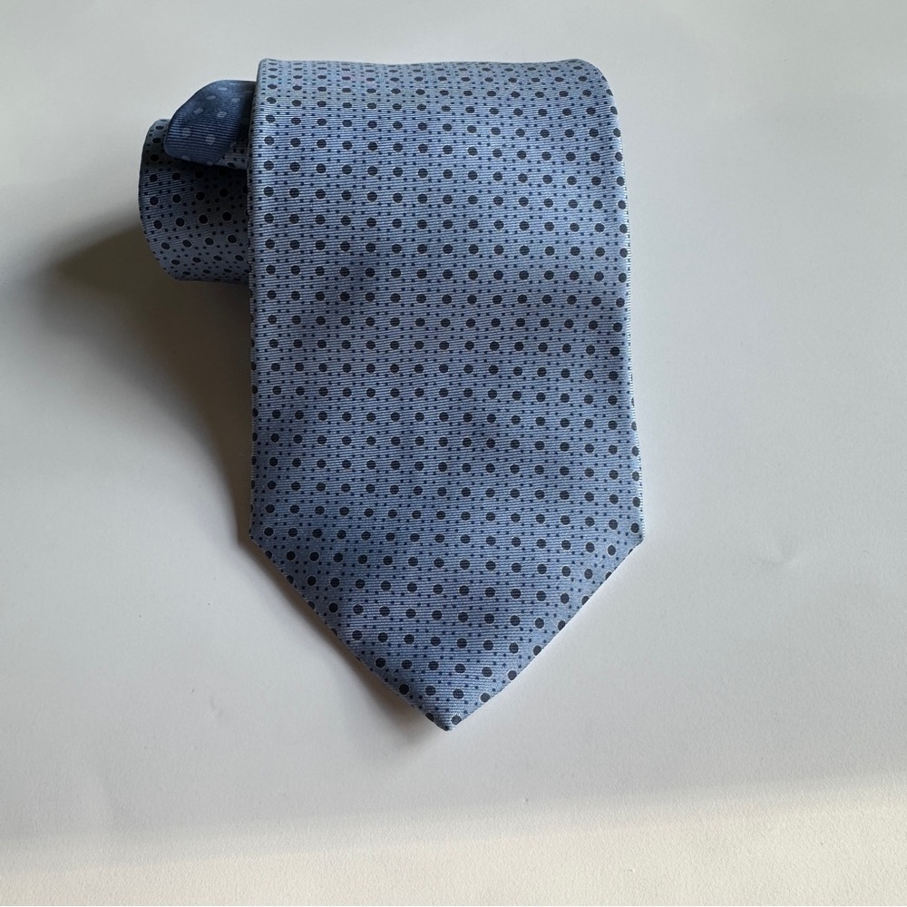 Tommy Hilfiger Light Blue and Navy  Patterned Silk Tie